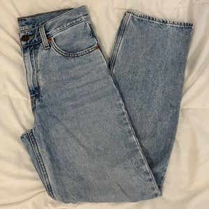 Aritzia - Levi’s Dad Jeans